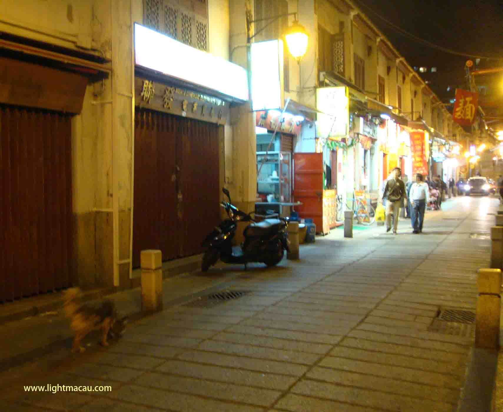 Macau Attractions -：As ruas movimentadas do passado, Rua da Felicidade